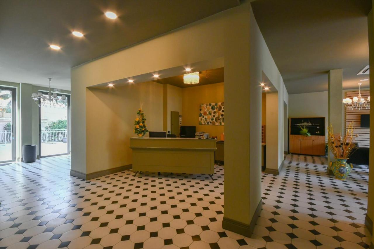 Hotel Residence Paradiso Монелья Экстерьер фото
